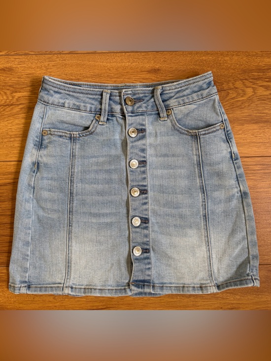 American Eagle Outfitters Dresses & Skirts - High- Waisted American Eagle Outfitters Light Blue Super Stretch Jean Skirt 00